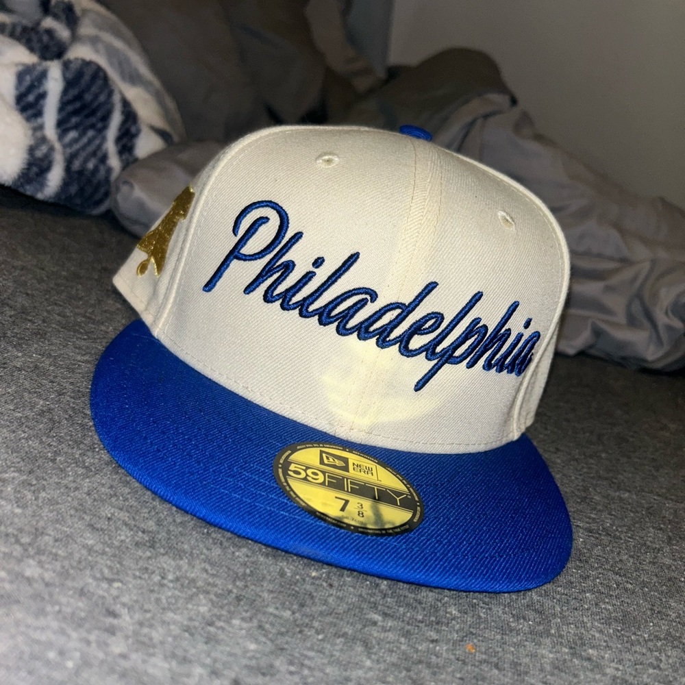 Philadelphia 76ers Fitted Hat